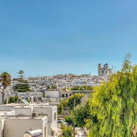 Kamara House - 200m From Port شقة