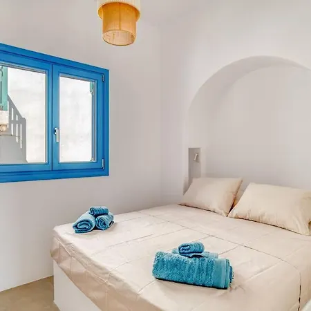 Kamara House - 200m From Port