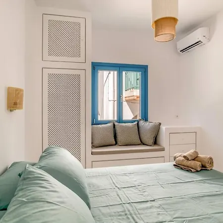 Kamara House - 200m From Port Naousa (Paros)