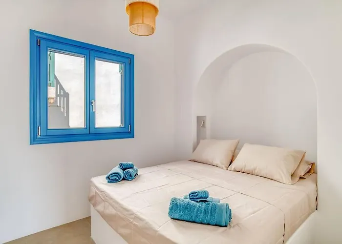 Kamara House - 200m From Port