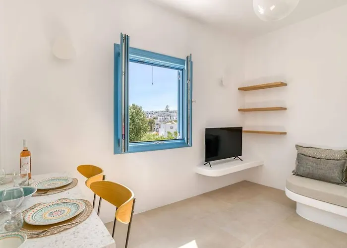 Kamara House - 200m From Port *