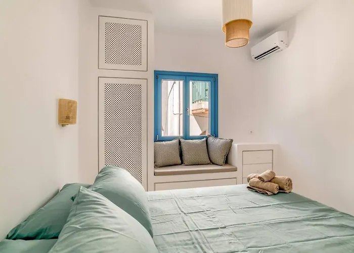 Kamara House - 200m From Port ناوسا